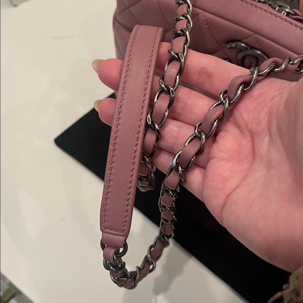 Chanel Trendy CC Top Handle Bowling Bag Quilted Medium Mauve Pink Lilac - Picture 5 of 17